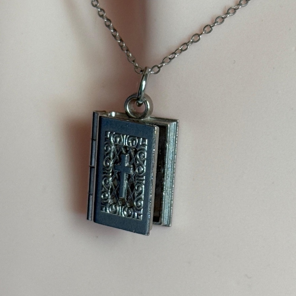 Silver Locket Necklace - Picture 6 of 8